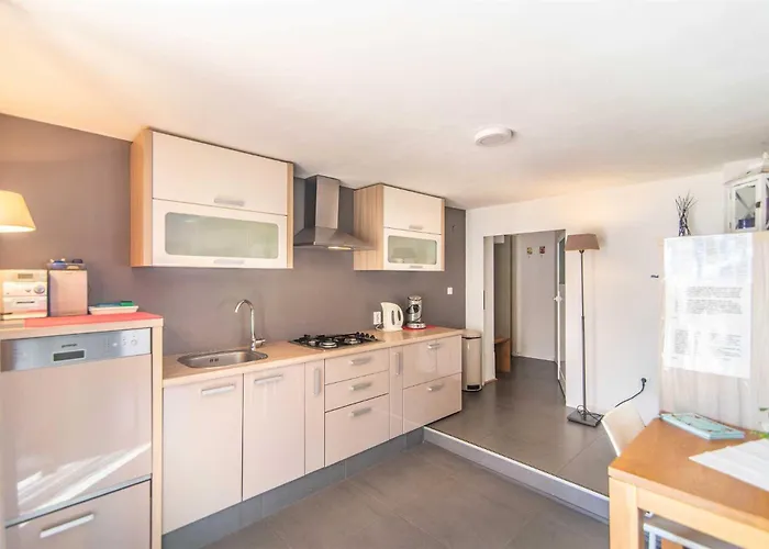 Barbara By Kompas * Marcana