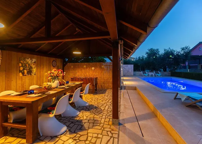 Barbara By Kompas Vila Marcana